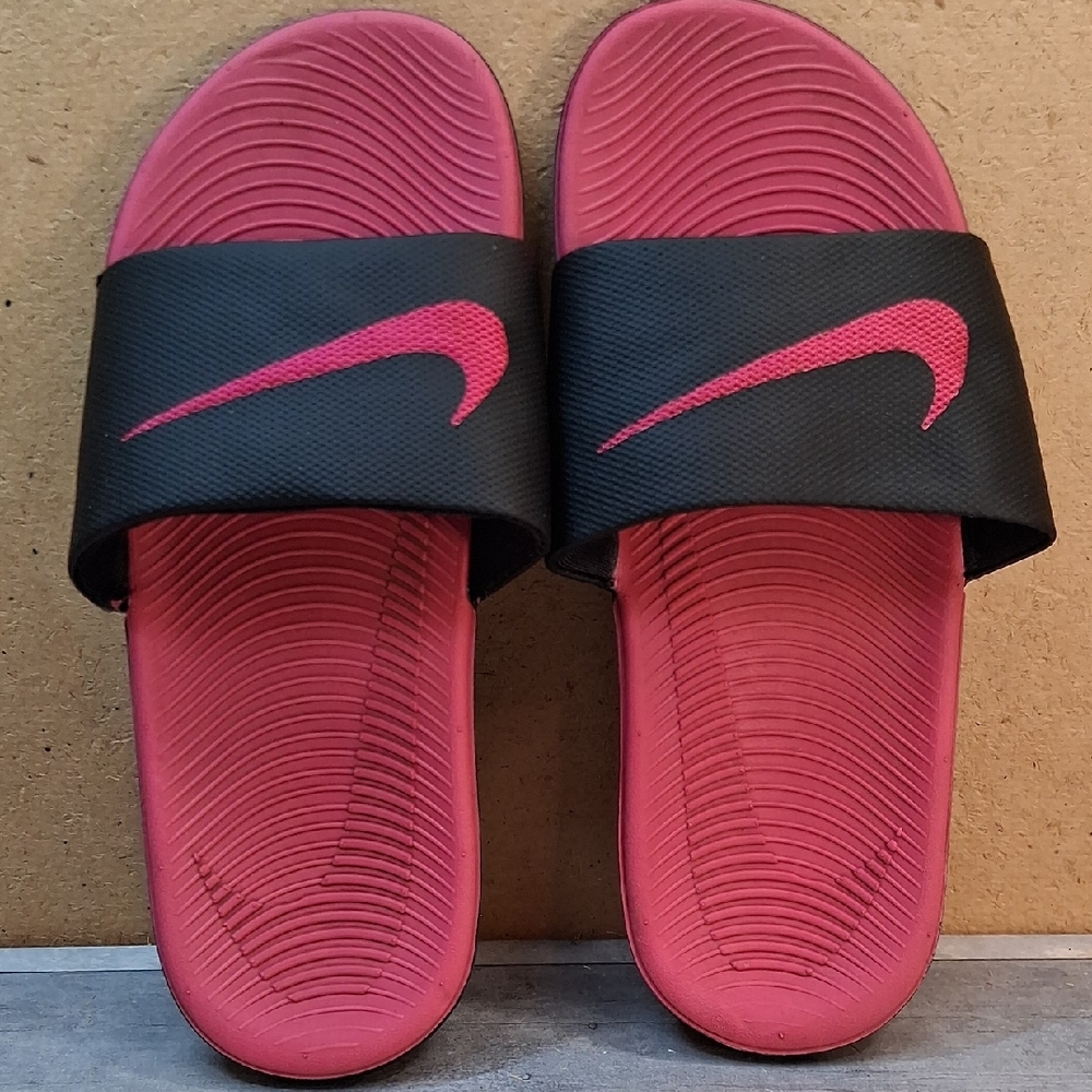 Nike Kawa Black and Pink Slide Sandals with Pink Swoosh Size 4Y